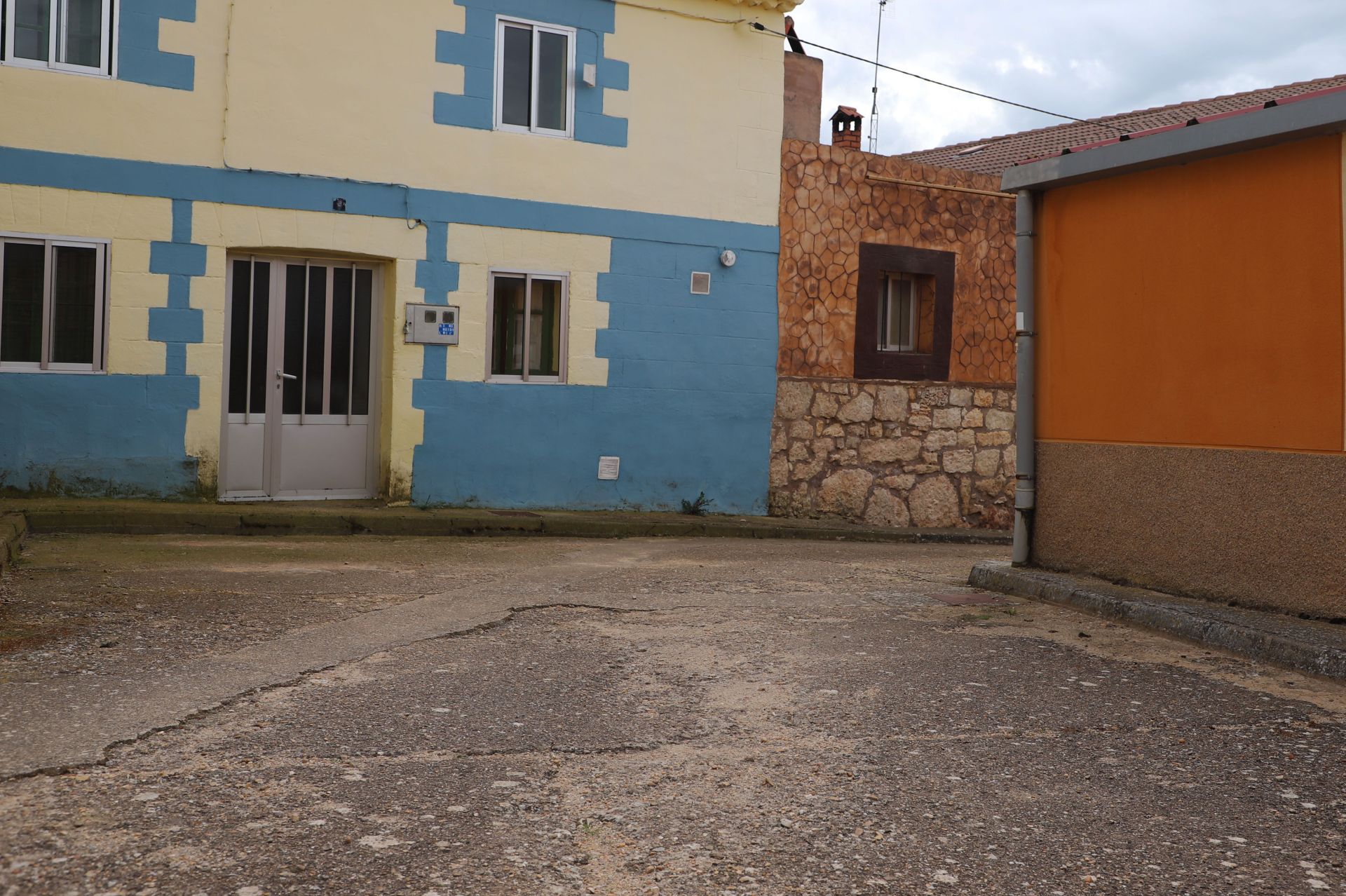 El mal estado de las calles de Villanueva Matamala, en imágenes