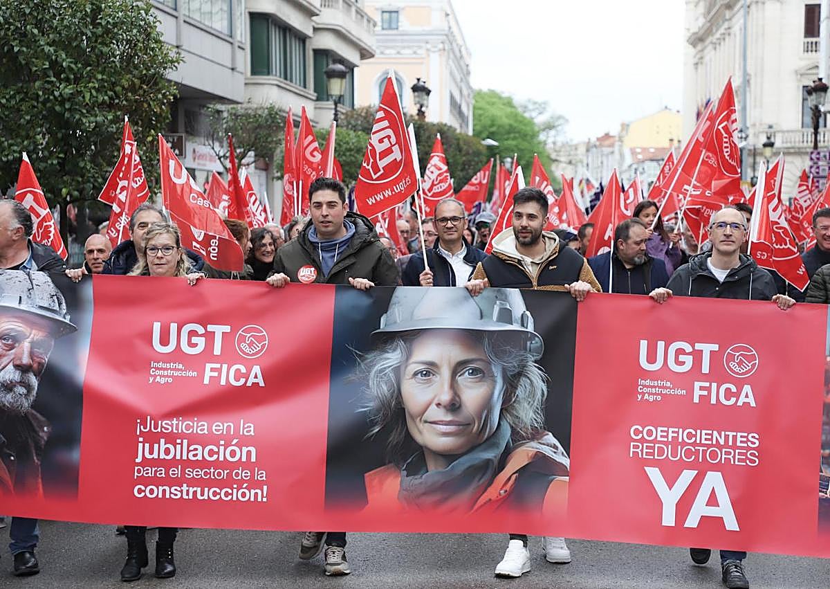 Imagen secundaria 1 - Las 37,5 horas y la defensa de los derechos conquistados centran el 1 de Mayo en Burgos