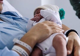 La natalidad se encuentra en mínimos históricos en Burgos.