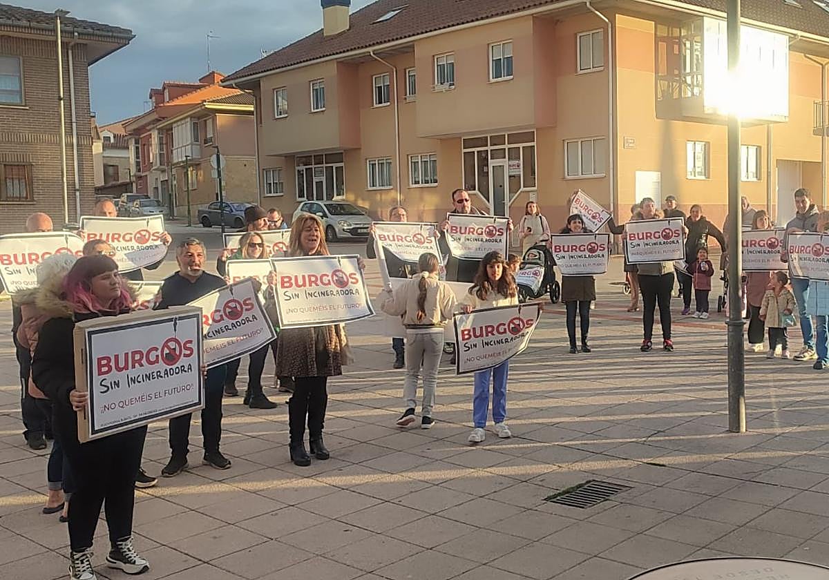 Protesta en la calle de la plataforma Burgos Sin Incineradora.