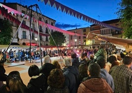 Centenares de personas disfrutaron del Mercado Medieval