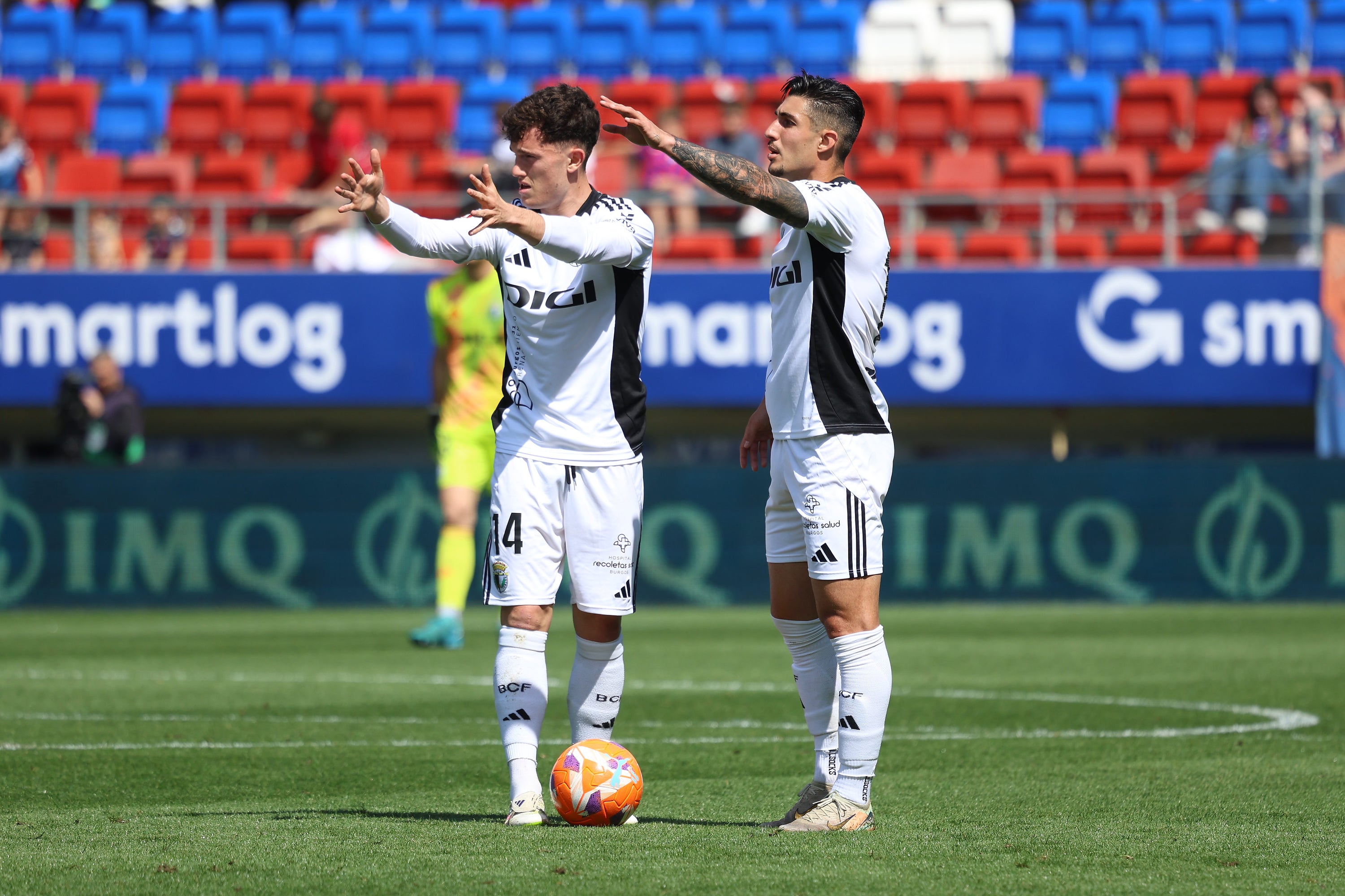 Así ha sido, en imágenes, la derrota del Burgos CF ante el Eibar
