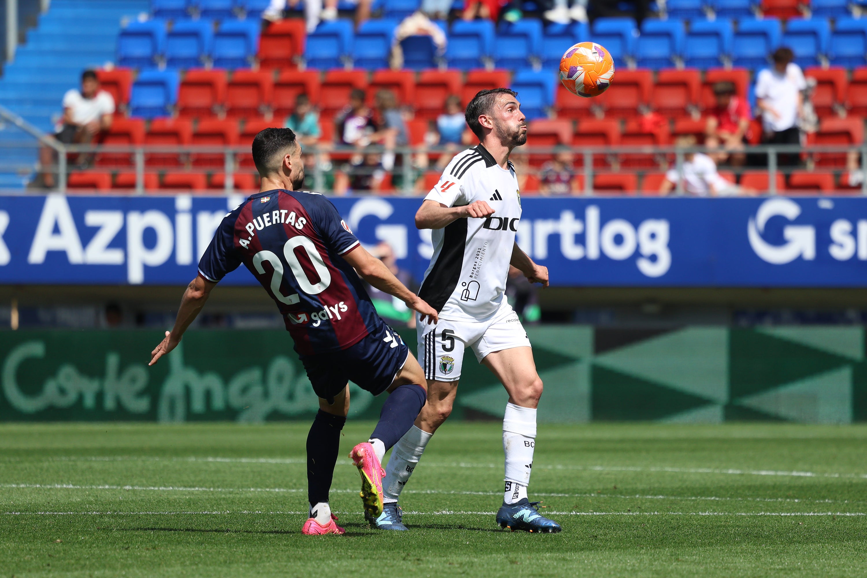 Así ha sido, en imágenes, la derrota del Burgos CF ante el Eibar
