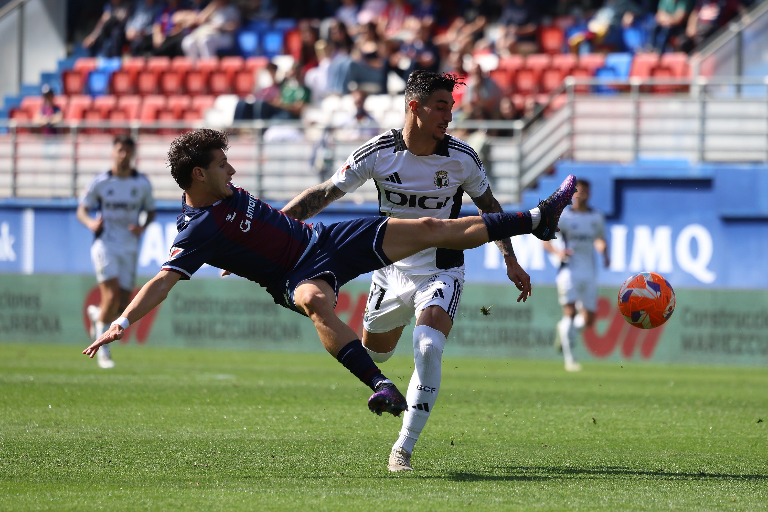 Así ha sido, en imágenes, la derrota del Burgos CF ante el Eibar