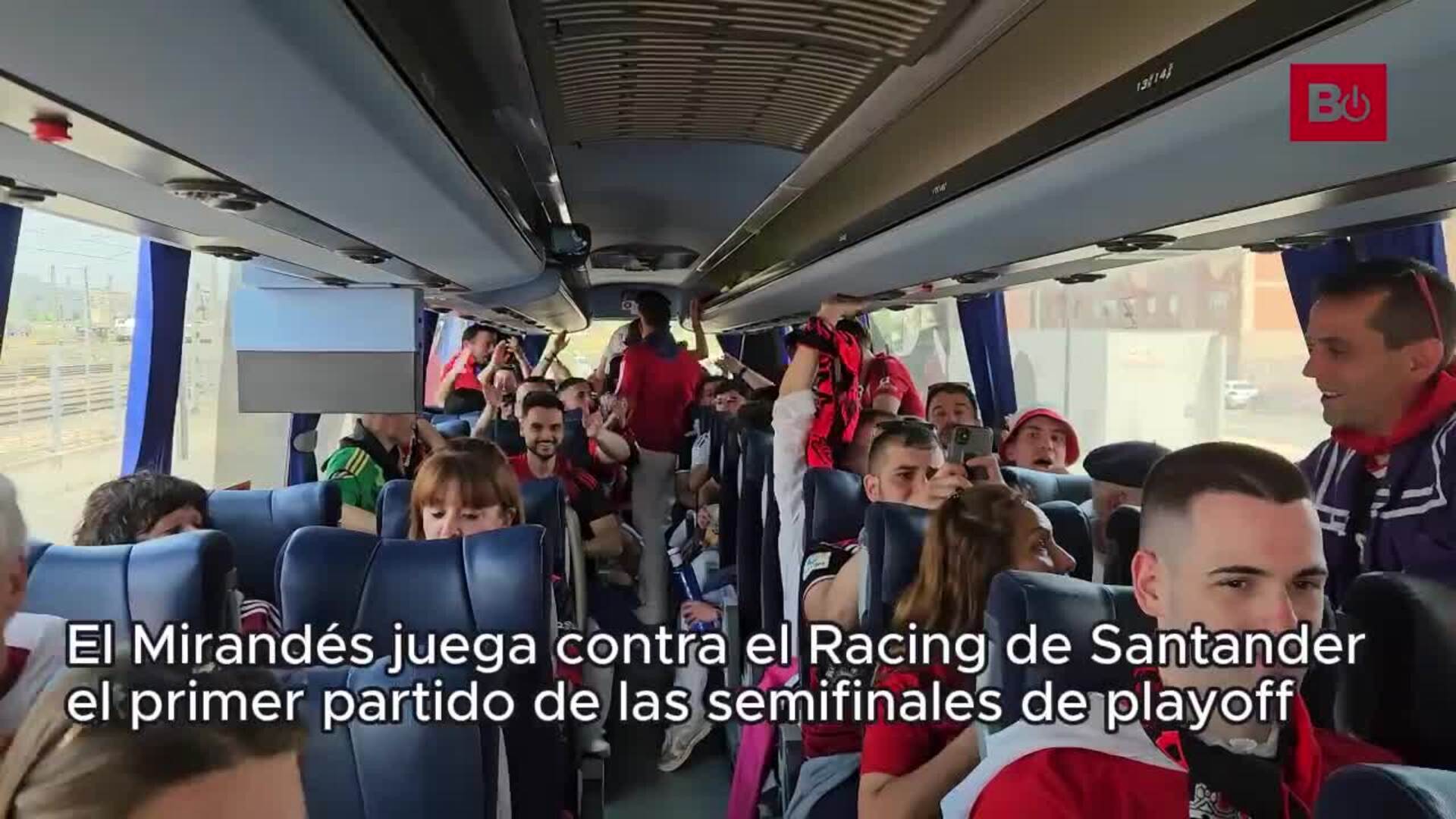 La afición del Mirandés vuelve a acompañar a su equipo en plenas fiestas de San Juan del Monte