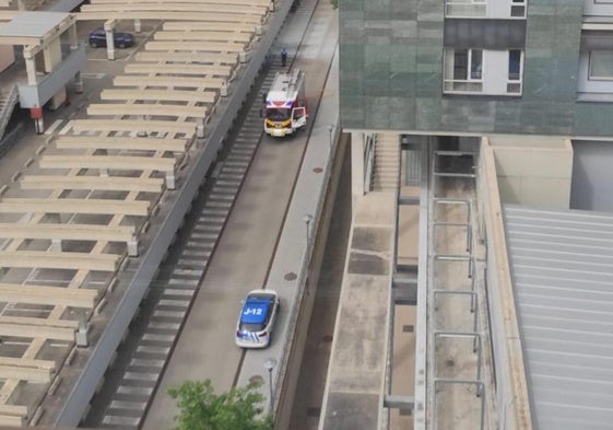 Policía Local de Burgos y Bomberos en el HUBU.