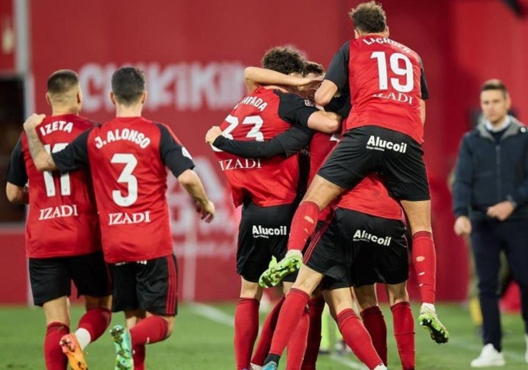 El vacío que quedará en la plantilla del Mirandés tras el playoff de ascenso a Primera