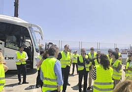 Visita institucional de empresarios burgaleses al Puerto de Santander.