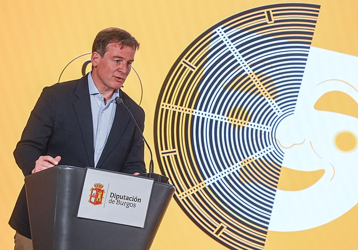 El Presidente de la Diputación Provincial de Burgos, Borja Súarez, en la presentación del festival.