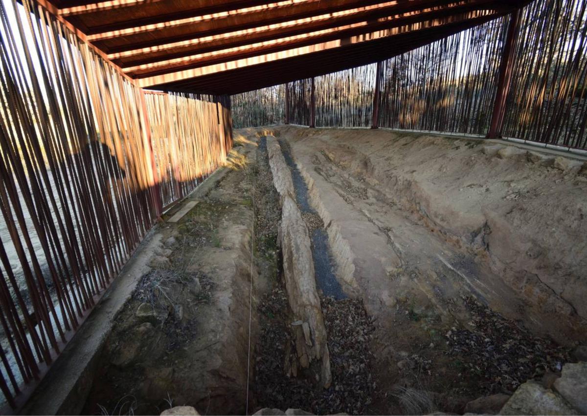 Imagen secundaria 1 - Fotografías tomadas por el grupo de investigación de patrimonio natural y cultural de la provincia de Burgos. 
