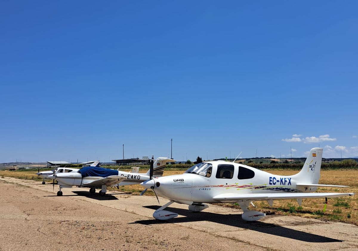 Aeronaves en el aeropuerto de Burgos.