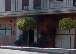 La humareda negra ha sorprendido a los vecinos del barrio de Miranda.