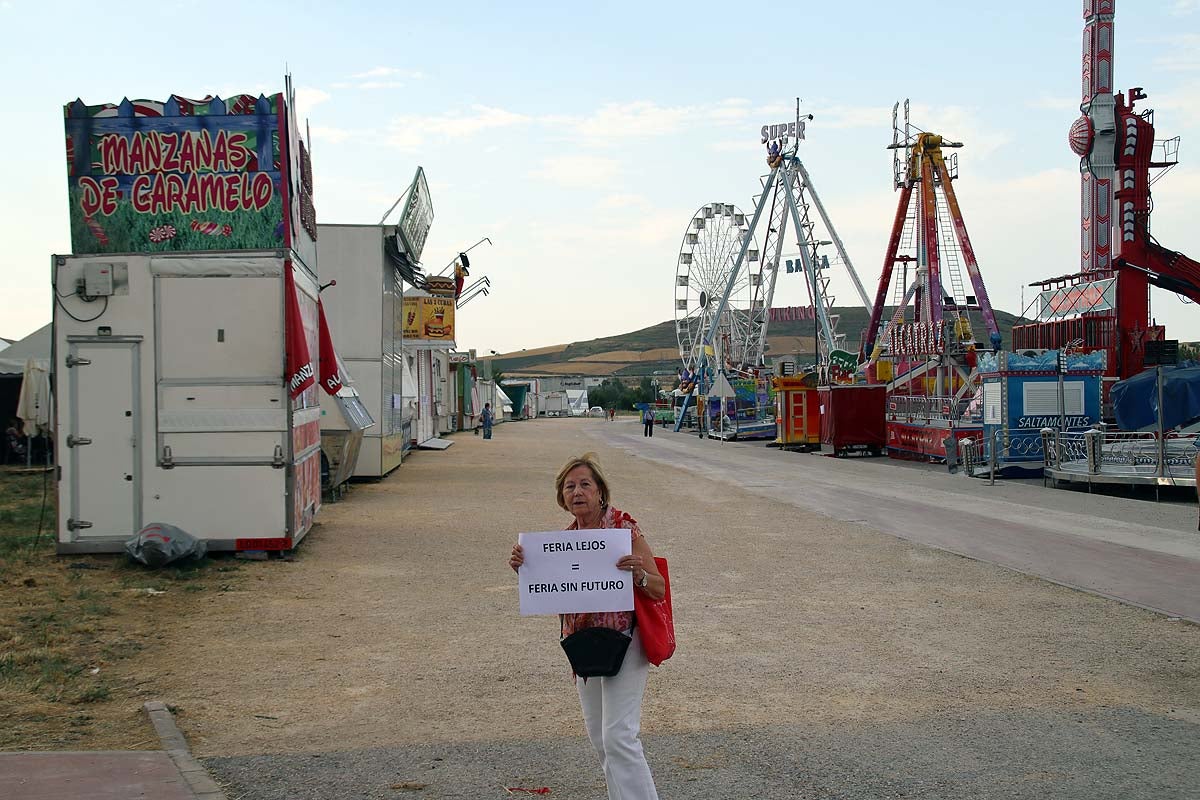 Así ha sido el cierre de protesta de la feria de atracciones de los Sampedros de Burgos