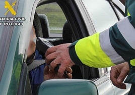 Imagen de archivo de un control de alcoholemia.