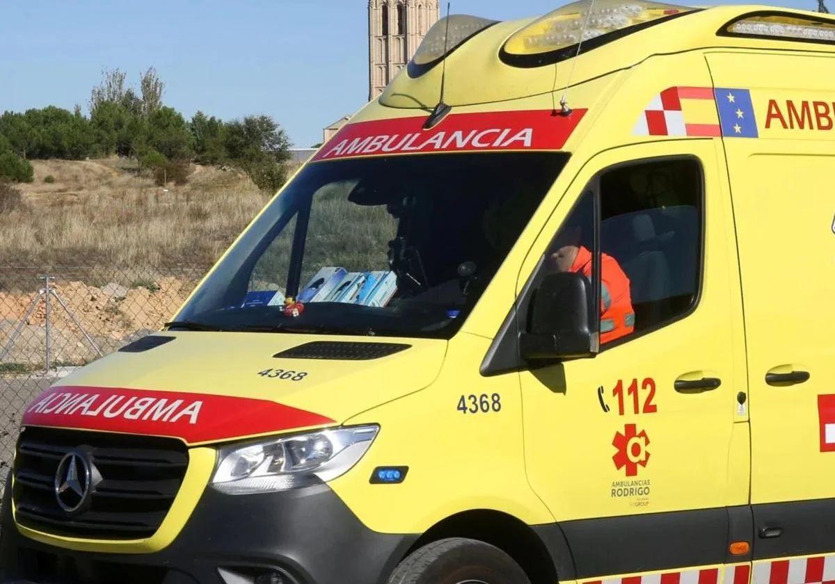La mujer ha sido trasladada en ambulancia al HUBU.