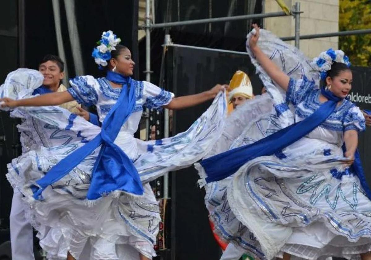 Imagen de archivo de una edición del Festival de Folclore de Burgos.