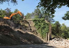Demolición del puente de las Corazas, en Burgos.