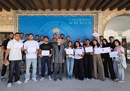 Estudiantes egipcios que han asistido al curso Automotive International Training.