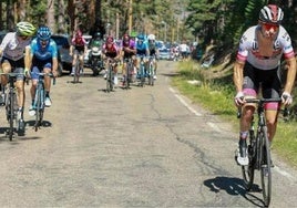 Imagen de la subida a las lagunas de Neila, en una edición anterior de la Vuelta a Burgos.