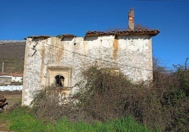 Imagen de la casa del cura en Rebolledo de la Torre.