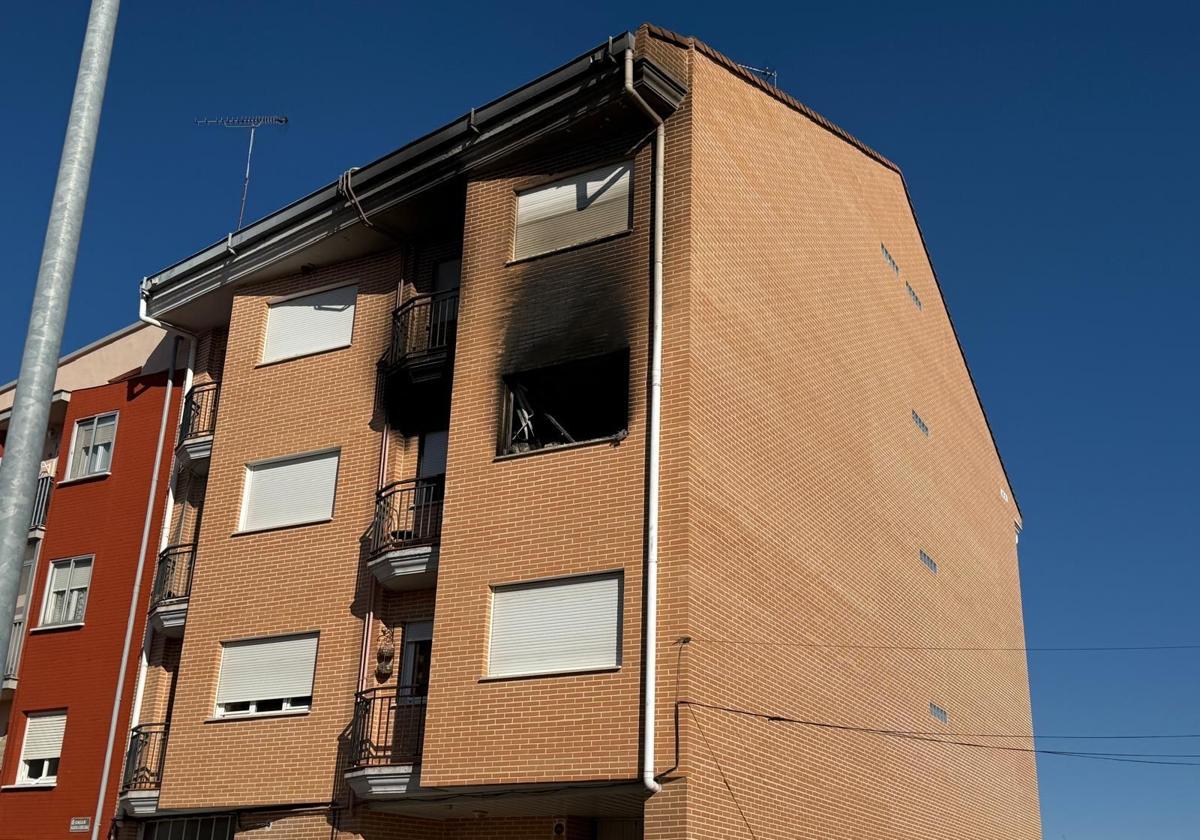 La vivienda ha sido pasto de las llamas.