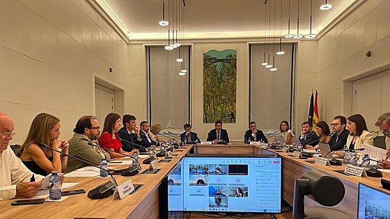 La Junta rechaza poner en marcha el Mapa Estatal de Transportes que impone el ministerio