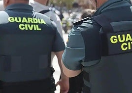 Imagend e archivo de una patrulla de la Guardia Civil.