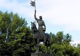 La estatua de Diego Porcelos se encuentra en la plaza de Santa Teresa