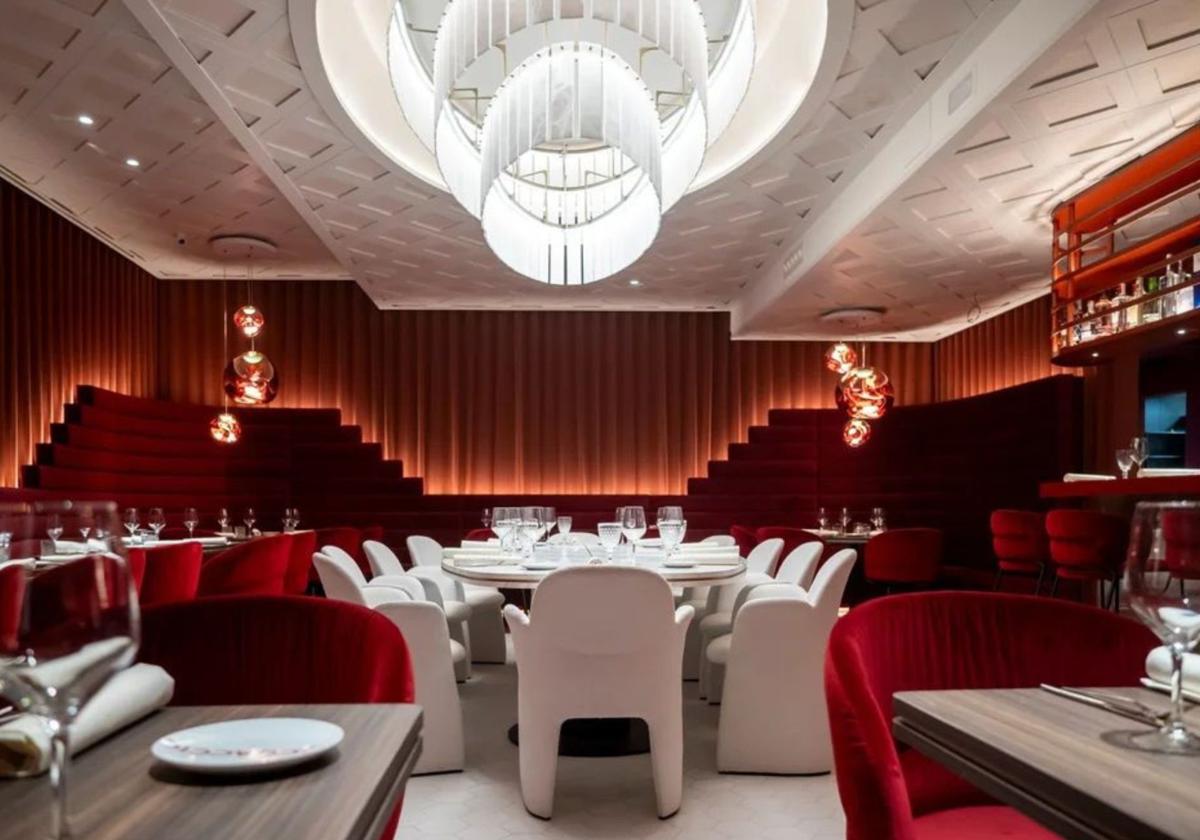 Interior del restaurante Boccaccio70 de Ricardo Temiño