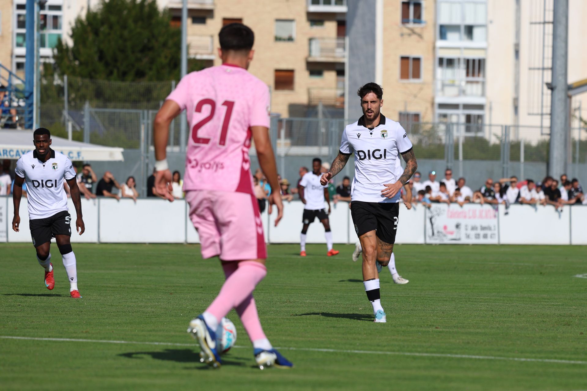 Todas las imágenes del tercer partido de pretemporada del Burgos CF