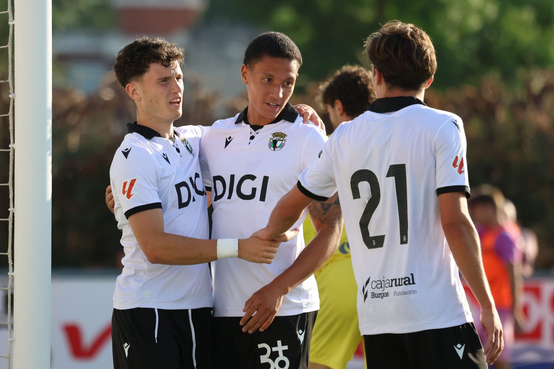 Todas las imágenes del tercer partido de pretemporada del Burgos CF