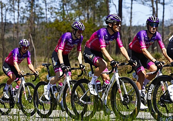 Hugo de la Calle retoma la competición tras la caída sufrida en Francia hace dos meses.