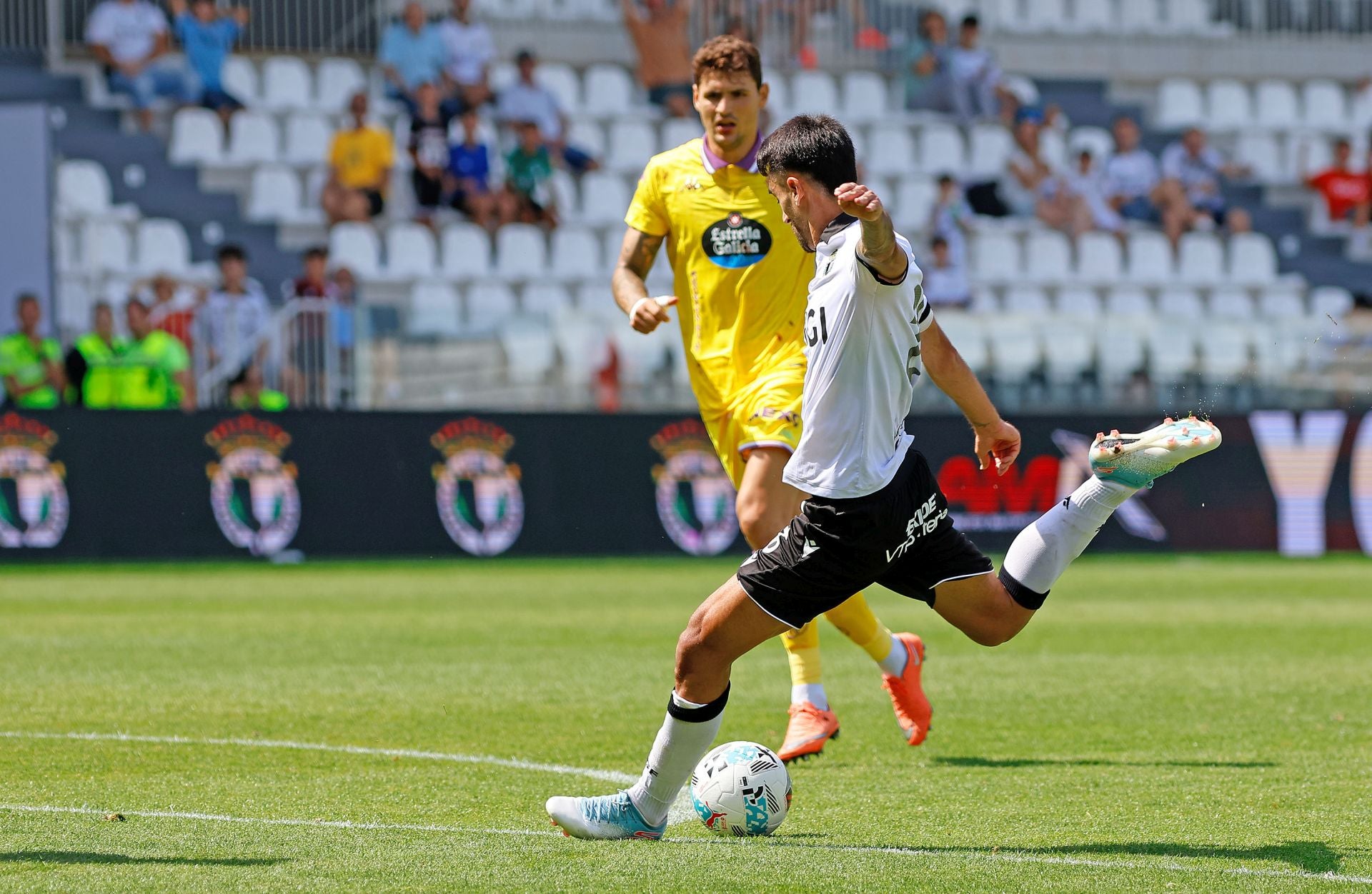 Todas las imágenes del cuarto y último partido de pretemporada del Burgos CF