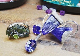 El arte de crear joyas: un viaje desde la creatividad hasta la perfección