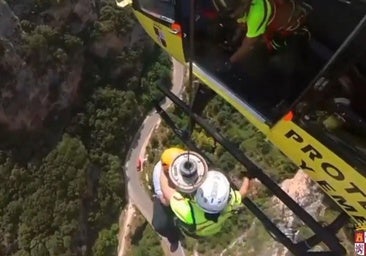 Rescatados dos escaladores en Burgos al quedar uno de ellos colgado en una vía ferrata