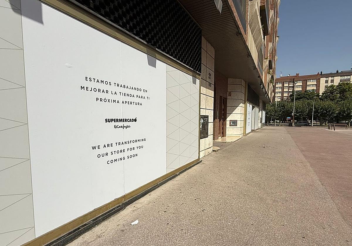 Fachada del próximo Supermercado de El Corte Inglés, en la calle Vitoria de Burgos