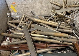 Imágen del material sustraido de una finca agrícola