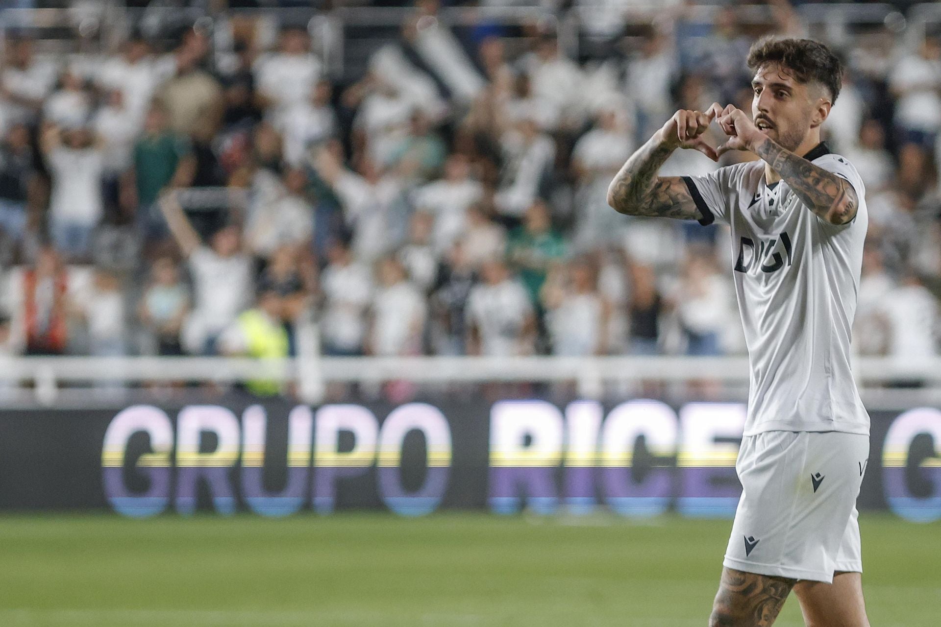 Todas las imágenes del primer derbi entre el Burgos CF y la CyD Leonesa