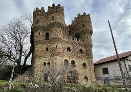 El Castillo de las Cuevas de la localidad de Cebolleros en Burgos
