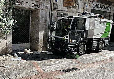 10 operarios y 10 máquinas para intensificar la limpieza en los barrios de Burgos