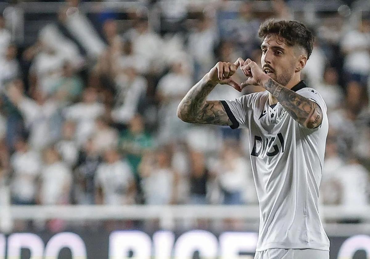 Fer Niño, celebrando su gol frente a la Cultural Leonesa.
