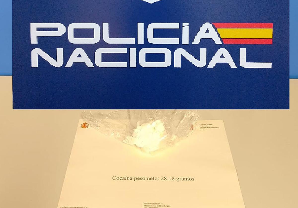 Imagen de la droga incautada al detenido.