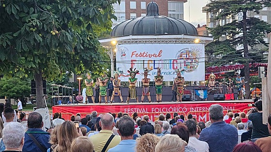 El Festival Folclórico que reúne en Miranda la diversidad cultural del mundo