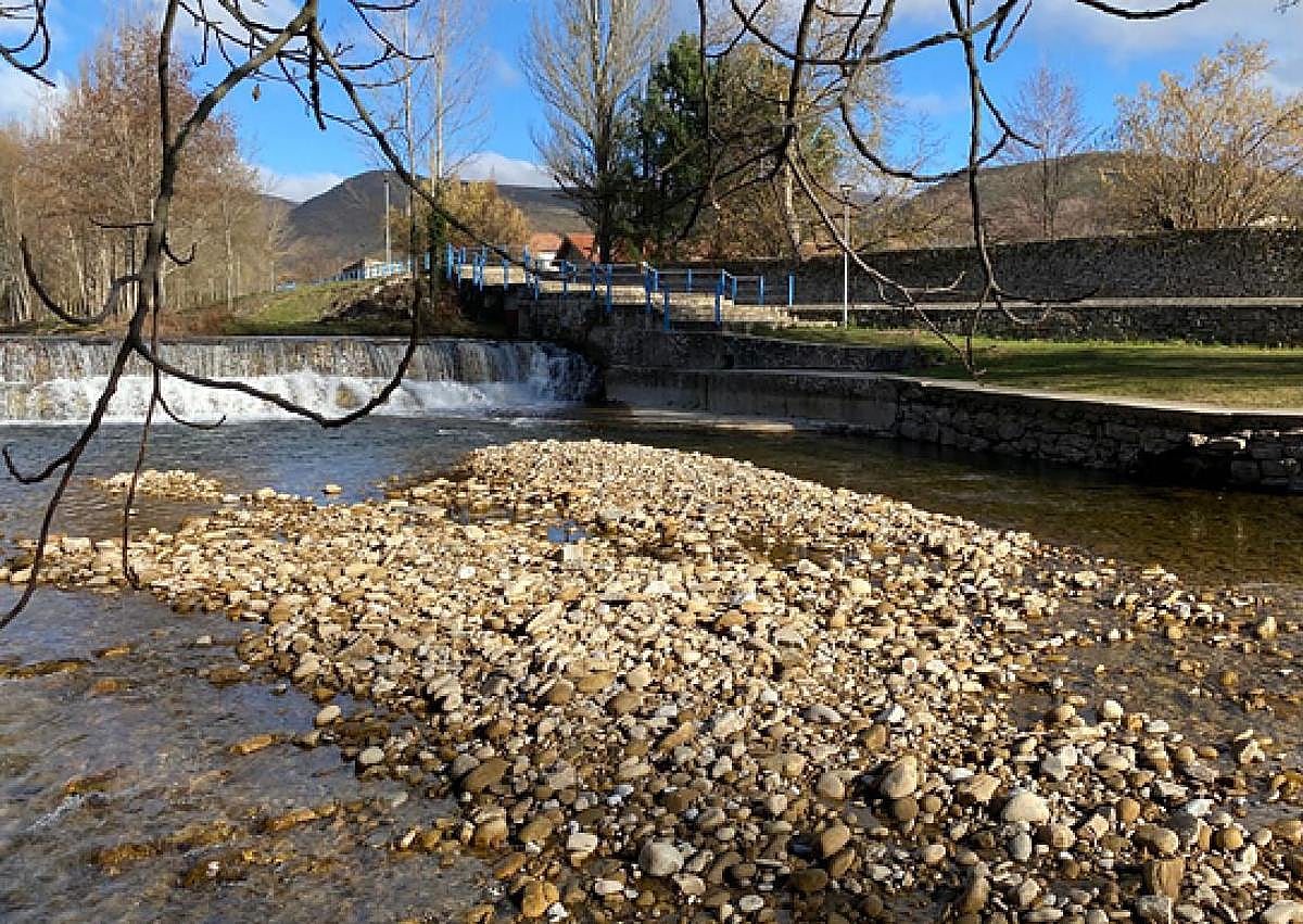 Imagen secundaria 1 - Zonas de baño en Villarcayo, Espinosa de los Monteros y Arija.