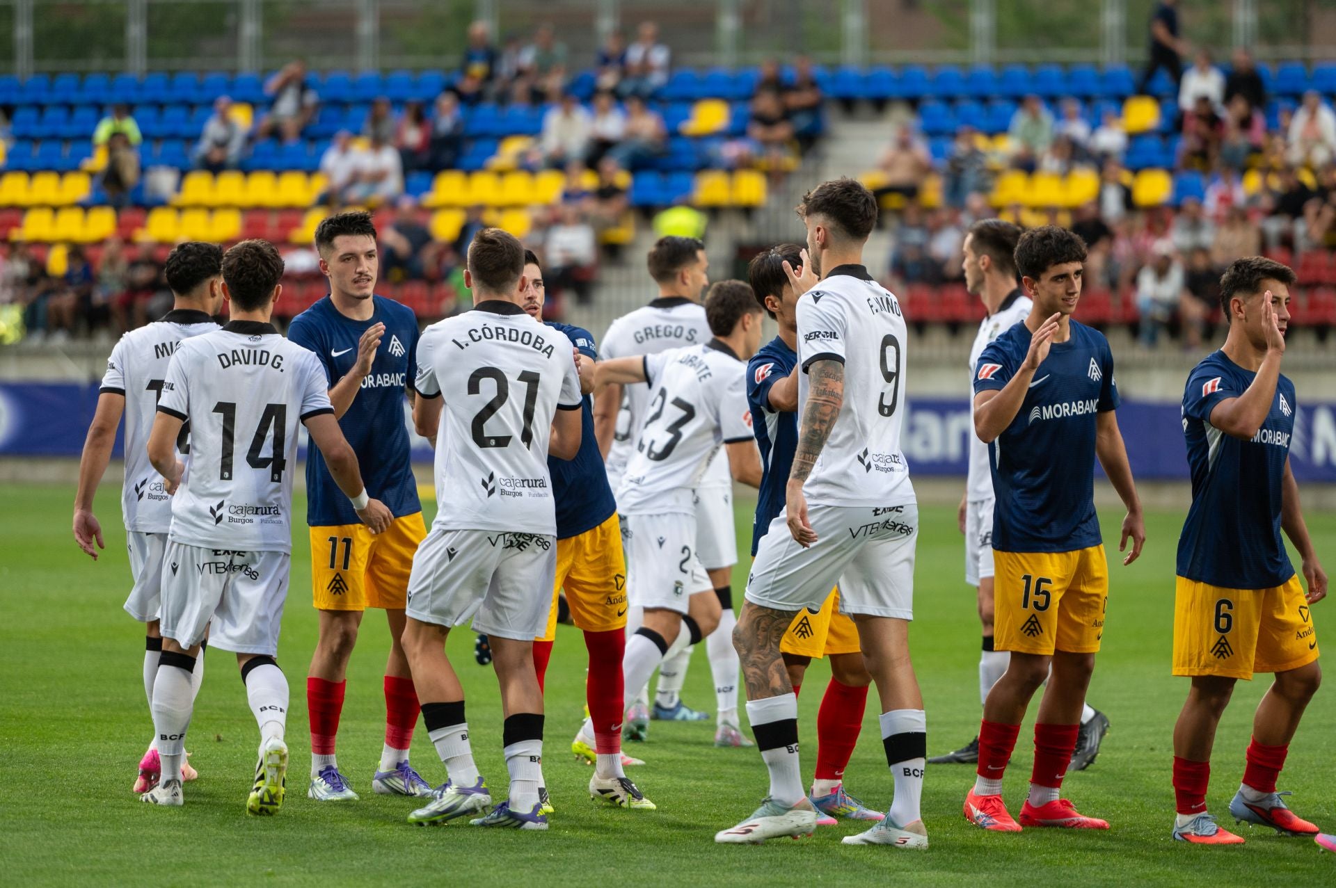 El partido del Burgos CF en Andorra, en imágenes