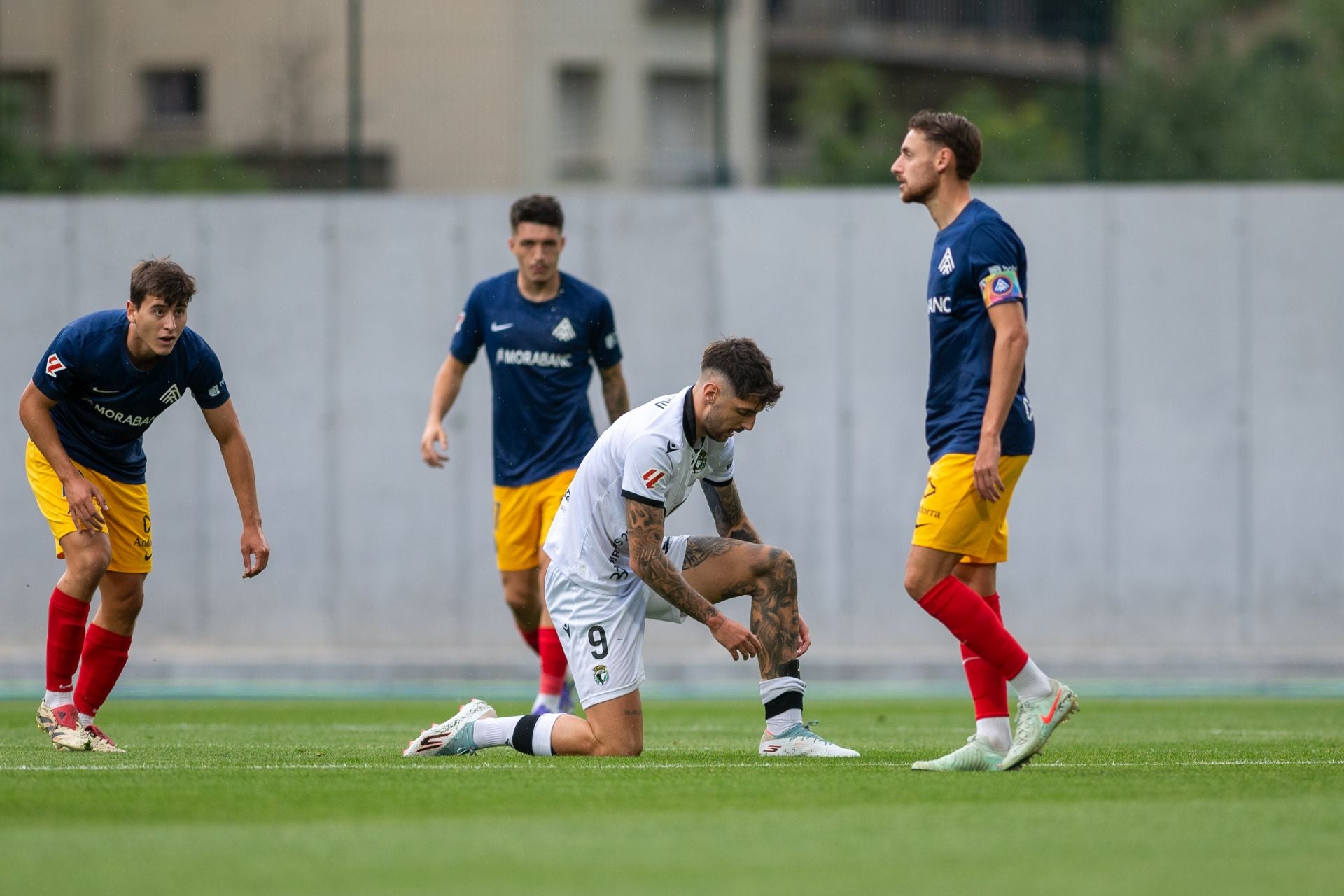 El partido del Burgos CF en Andorra, en imágenes