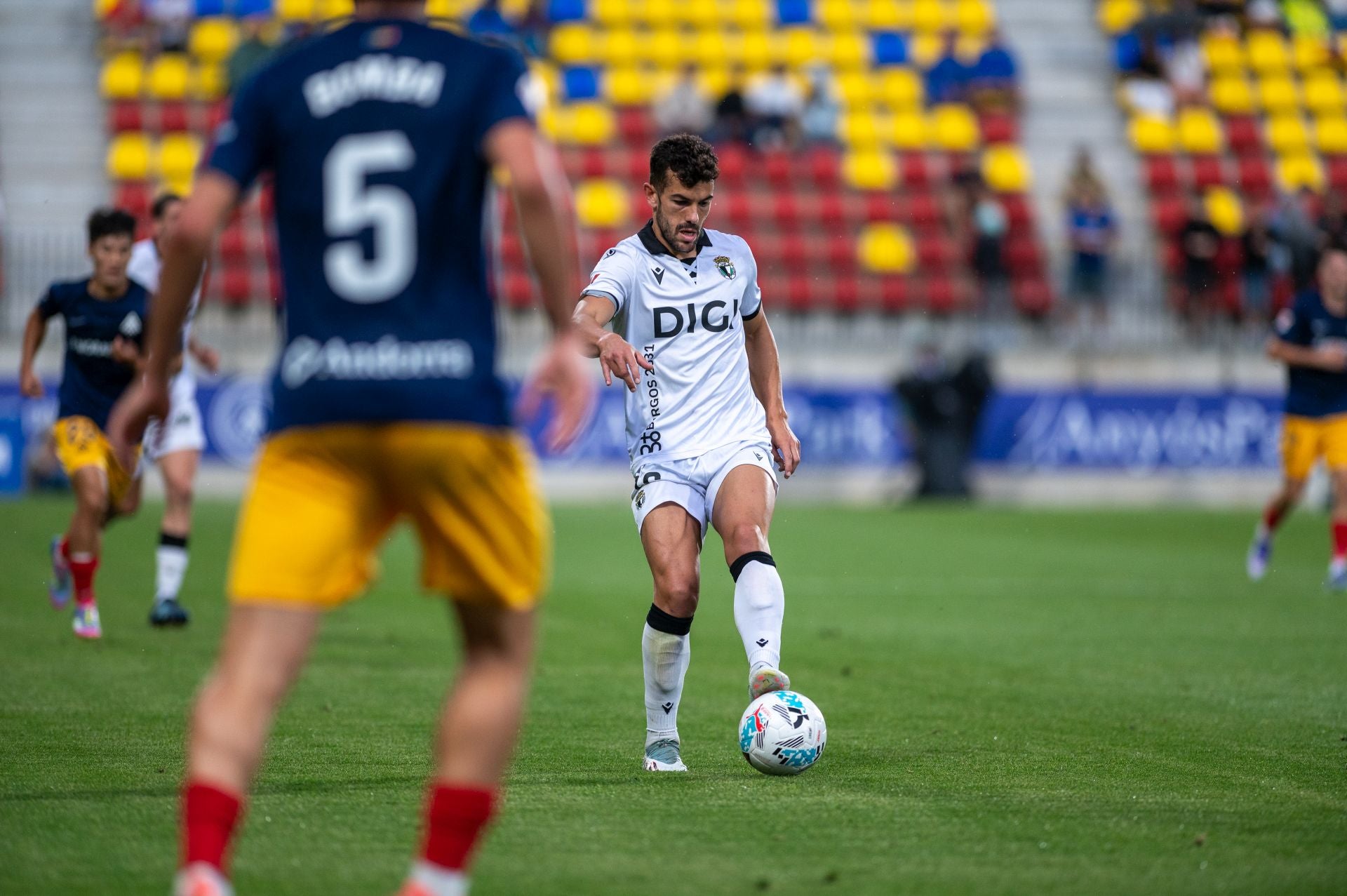 El partido del Burgos CF en Andorra, en imágenes