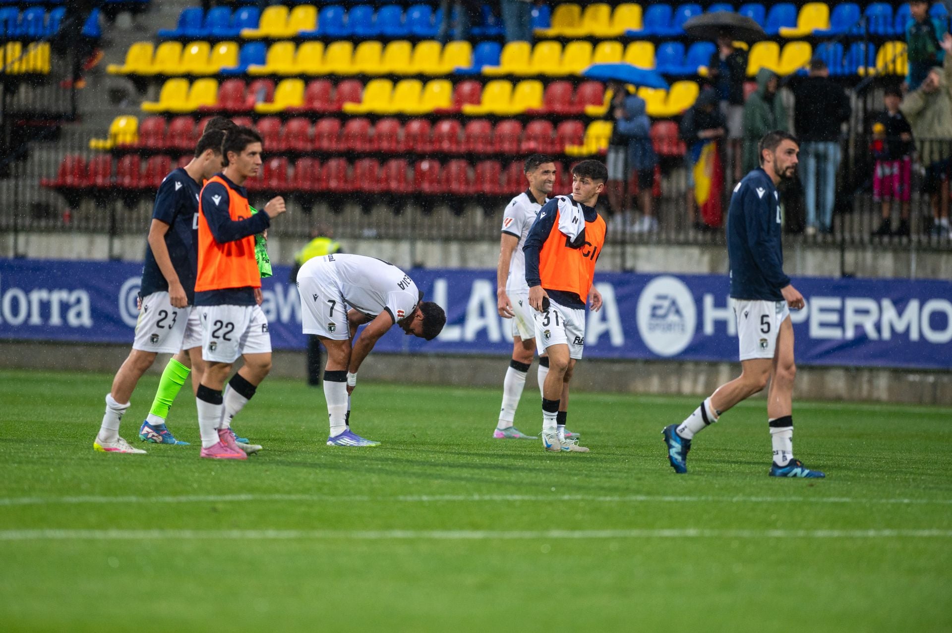 El partido del Burgos CF en Andorra, en imágenes