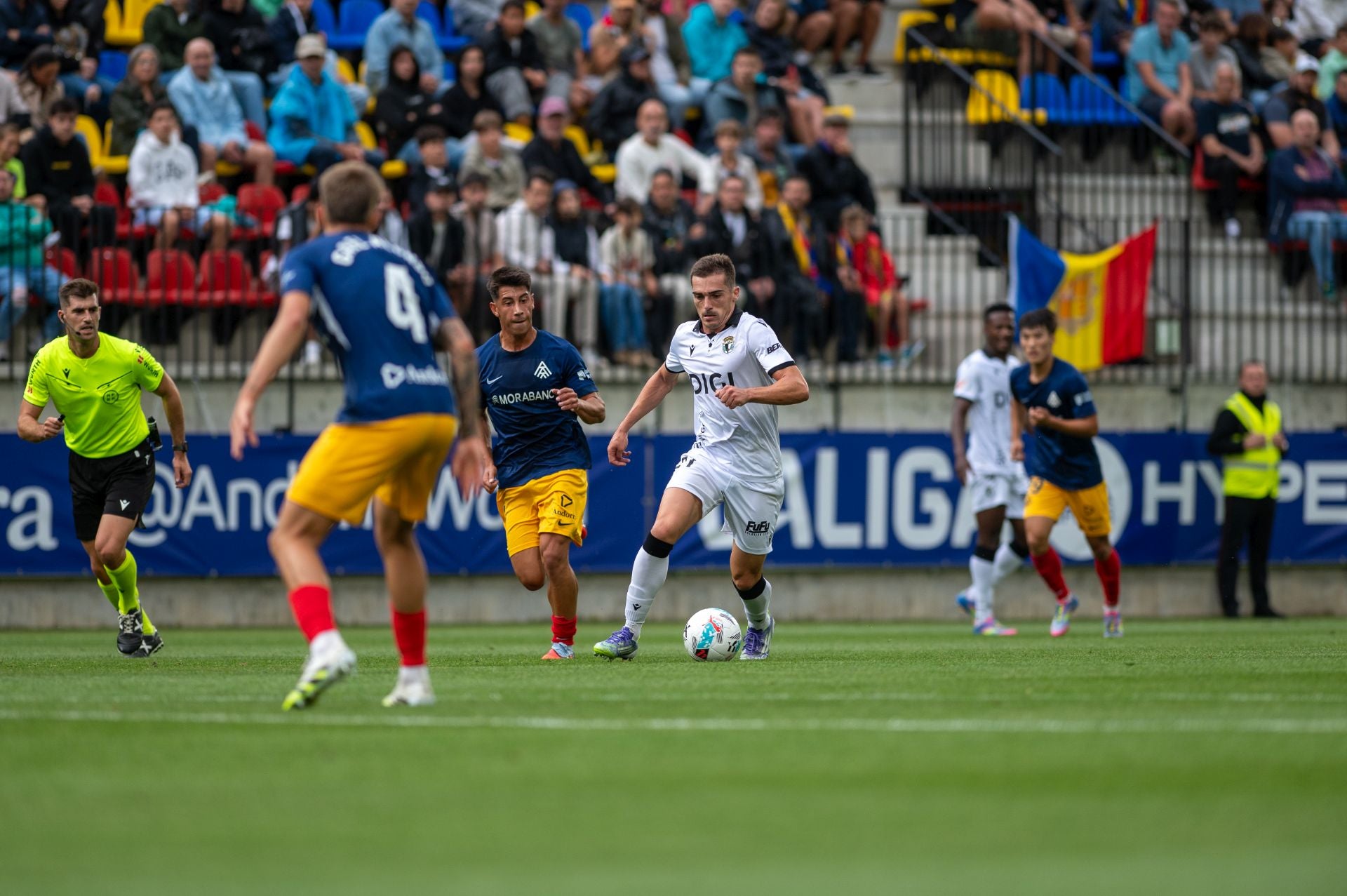 El partido del Burgos CF en Andorra, en imágenes