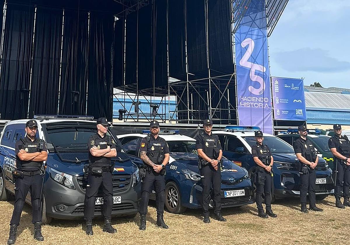 Agentes de la Policía Nacional de Miranda durante el Ebrovisión.